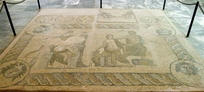 Η Κυβέρνηση ξεπουλά αρχαιολογικά μνημεία και μουσεία – Πυρ ομαδόν από τα κόμματα